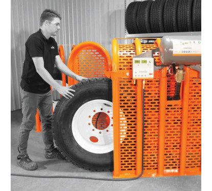 Überrollkäfig mit vollem Aufpumpen der LKW-Reifen